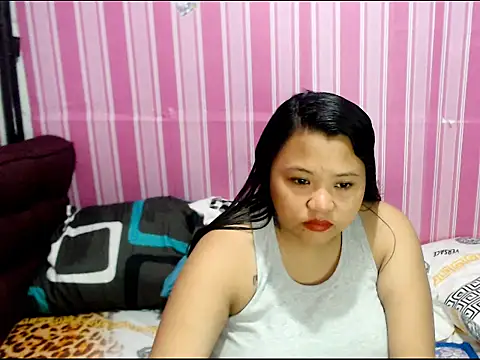 Snapshot of Asianwow22 chatting on 06-26-26, 12:42 Asianwow22 online show from 06-26-26, 12:42