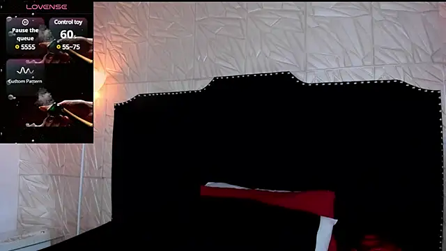 Snapshot of JennyRouse01 chatting on 02-01-25, 10:59 JennyRouse01 online show from 02-01-25, 10:59