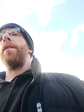 Snapshot of TaylorBlaze chatting on 11-08-25, 04:40 TaylorBlaze online show from 11-08-25, 04:40