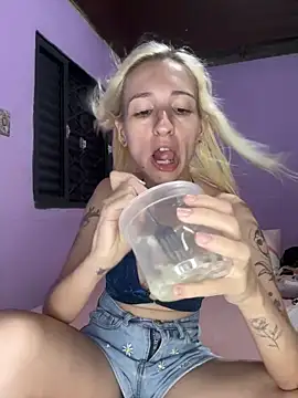 bunnydark00 online show from 03-04-25, 04:06