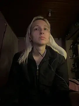 bunnydark00 online show from 09-12-25, 11:48