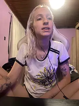 bunnydark00 online show from 10-25-25, 03:58