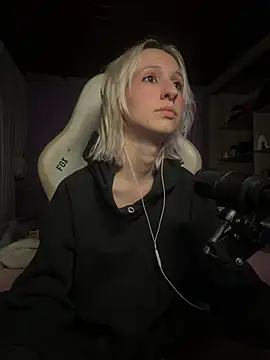 bunnydark00 online show from 05-30-26, 02:41
