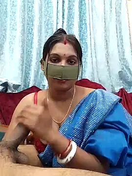 Queen Dolly online show from 12-17-24, 05:58