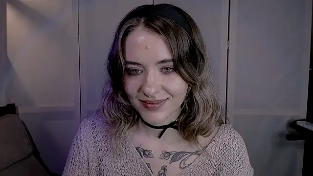 risha laas online show from 12-19-24, 04:57