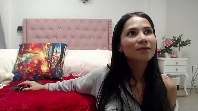 Snapshot of kimberlyshantal chatting on 01-22-25, 12:27 kimberlyshantal online show from 01-22-25, 12:27