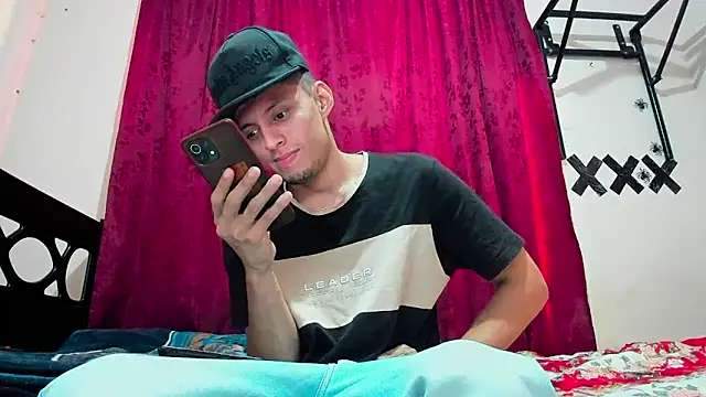 davidlatin66 online show from 10-02-25, 07:10