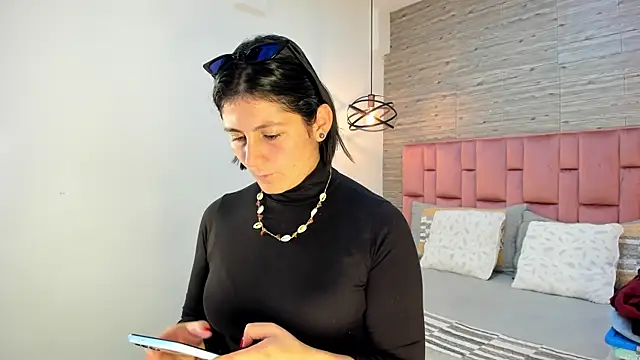 Snapshot of SarahDeyvis chatting on 01-30-25, 01:53 SarahDeyvis online show from 01-30-25, 01:53
