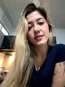 EveBensonX online show from 01-08-26, 09:39