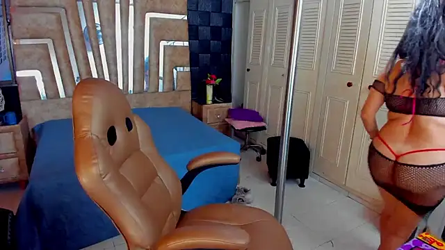 Snapshot of cute_sassy chatting on 03-09-25, 02:39 cute sassy online show from 03-09-25, 02:39