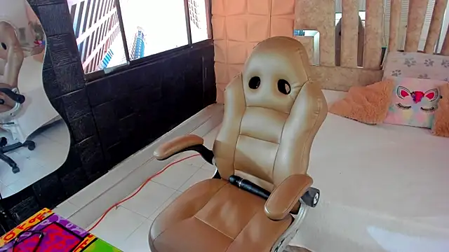 cute sassy online show from 03-26-26, 08:47