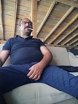 Snapshot of masculine_bear_daddy chatting on 05-31-26, 02:13 masculine bear daddy online show from 05-31-26, 02:13