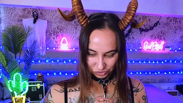 Cool Freak  online show from 09-22-25, 10:39