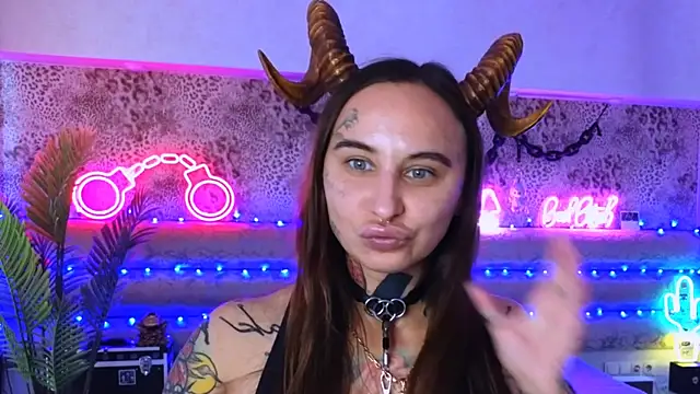 Cool Freak  online show from 09-28-25, 10:31