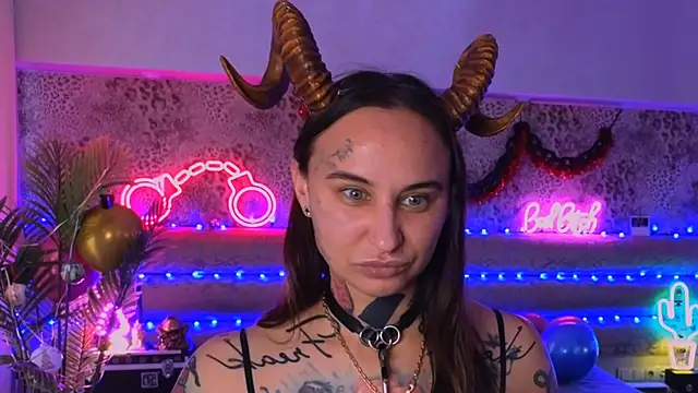 Cool Freak  online show from 11-29-25, 10:29