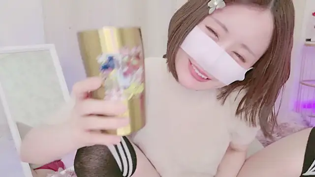 Yuu  k online show from 01-29-25, 05:13