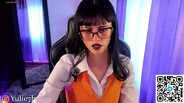 Snapshot of _Jessy_Moon_ chatting on 05-09-26, 09:31 Jessy Moon online show from 05-09-26, 09:31