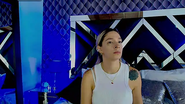 Snapshot of victoriaa_lee_ chatting on 03-12-25, 07:17 victoriaa lee online show from 03-12-25, 07:17