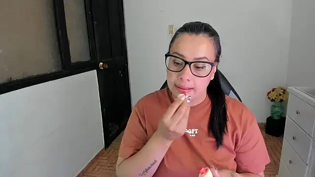 Snapshot of smile_sweetpao chatting on 10-22-25, 12:11 smile sweetpao online show from 10-22-25, 12:11