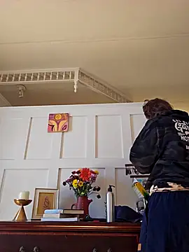 Snapshot of mossy_kiss chatting on 12-06-24, 05:00 mossy kiss online show from 12-06-24, 05:00