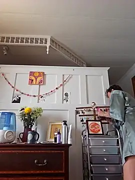 Snapshot of mossy_kiss chatting on 02-20-25, 04:03 mossy kiss online show from 02-20-25, 04:03