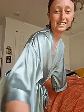 Snapshot of mossy_kiss chatting on 03-20-25, 03:58 mossy kiss online show from 03-20-25, 03:58