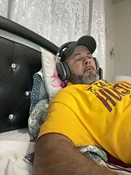 Cristian-Brayan online show from 10-30-25, 10:49