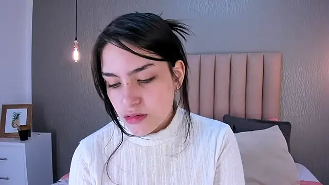 Alexa Thaylor  online show from 03-03-25, 02:26