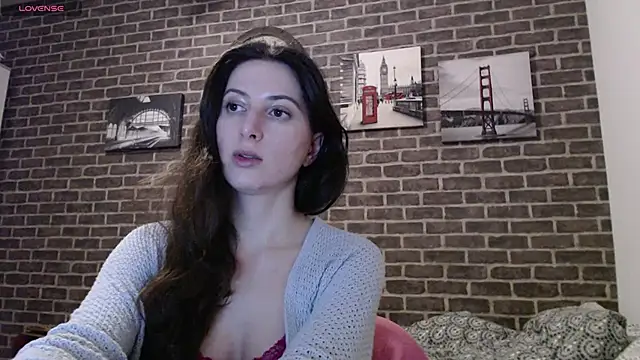 Snapshot of _Hot_Lady_ chatting on 12-31-24, 12:00 Hot Lady online show from 12-31-24, 12:00