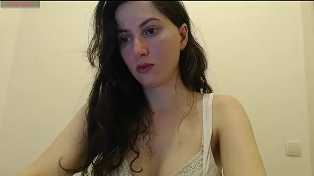  Hot Lady  online show from 04-20-26, 09:05