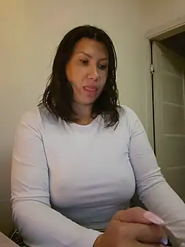 Snapshot of ROXOLANAA_SEXY chatting on 06-25-26, 09:08 ROXOLANAA SEXY online show from 06-25-26, 09:08
