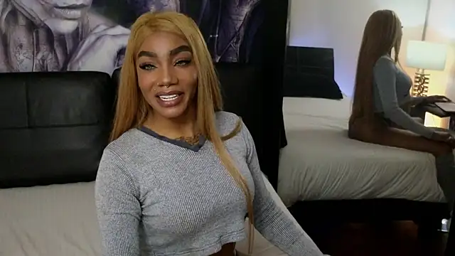 emely brandon online show from 11-17-25, 03:01