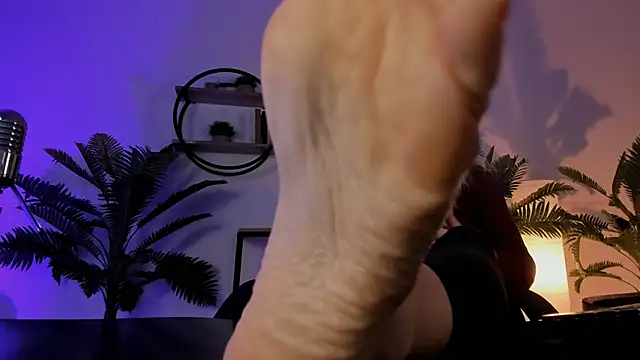 RebeccaMartinez online show from 12-28-24, 01:38