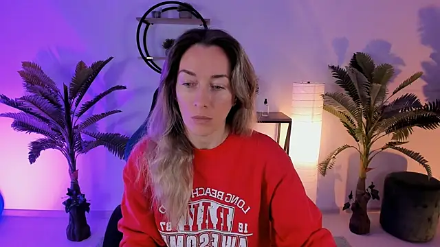 RebeccaMartinez online show from 01-09-25, 05:23