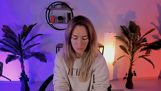 RebeccaMartinez online show from 01-20-25, 05:37