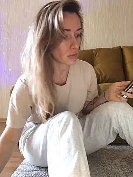 RebeccaMartinez online show from 03-01-25, 11:06