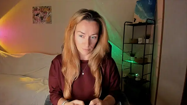 RebeccaMartinez online show from 10-27-25, 11:25