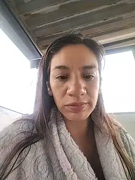 JessiDovee online show from 07-18-26, 01:37