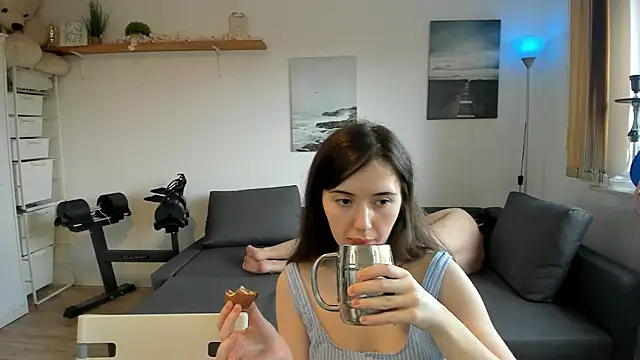 PollyFlame online show from 02-21-25, 08:40