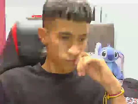 Angelstripboy online show from 04-25-26, 05:43