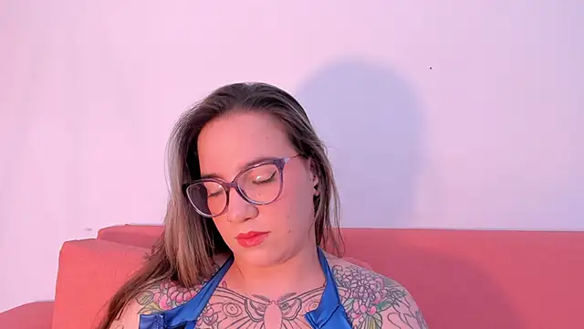 Snapshot of DEVA_BLUE_ chatting on 05-22-26, 04:19 DEVA BLUE online show from 05-22-26, 04:19