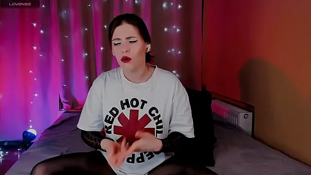 Erika Fix online show from 04-21-26, 06:23