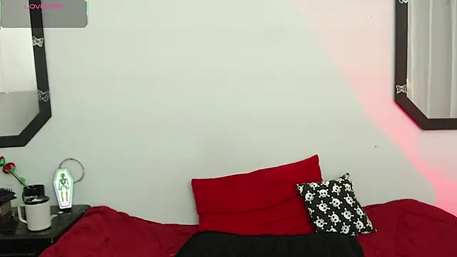 Amy Aloqua online show from 11-27-25, 03:47