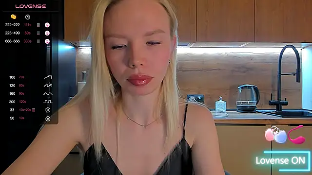 Olivia Bells online show from 04-16-26, 09:26
