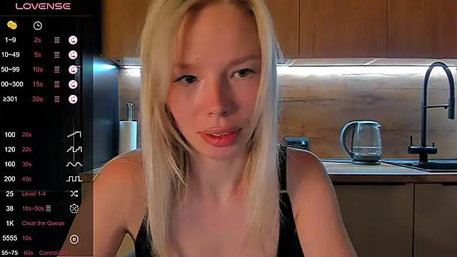 Olivia Bells online show from 06-18-26, 09:19