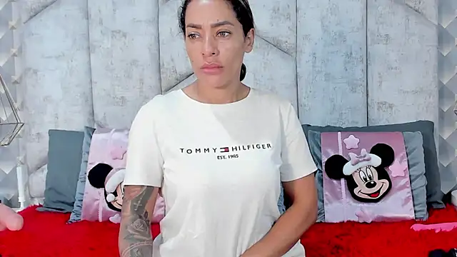 NiicolleMiller online show from 12-04-25, 12:58