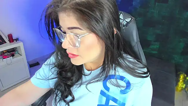 BellaFlaming online show from 01-29-25, 10:48