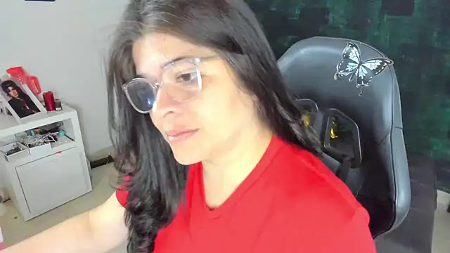 BellaFlaming online show from 02-01-25, 11:21