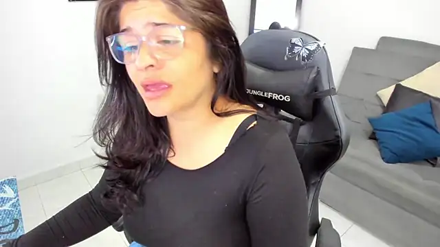 BellaFlaming online show from 02-12-25, 10:46