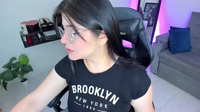 BellaFlaming online show from 09-20-25, 11:11